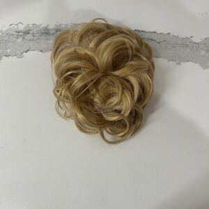 Blonde Curly Hairpiece Clip-In
